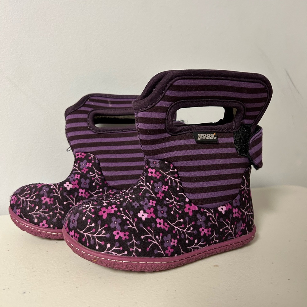 Bogs Kids' Purple Floral Boots